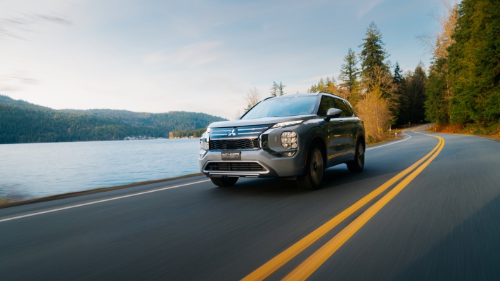 Mitsubishi Outlander PHEV CDN Version 2026. Desktop wallpaper