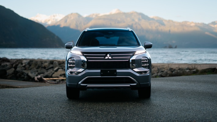 Mitsubishi Outlander PHEV CDN Version 2026. Desktop wallpaper