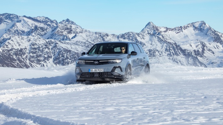 Opel Grandland Electric AWD 2026. Desktop wallpaper