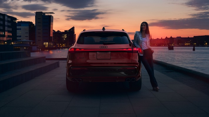 Audi SQ5 USA Version 2026. Desktop wallpaper