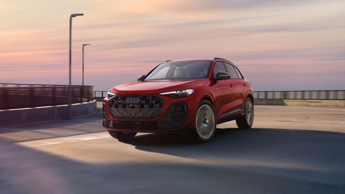 Audi SQ5 USA Version 2026. Desktop wallpaper
