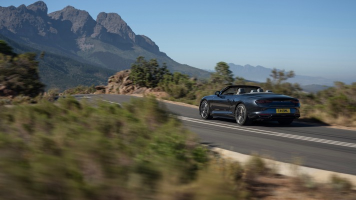 Bentley Continental GTC S 2026. Desktop wallpaper