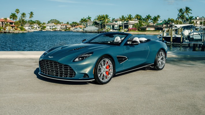 Aston Martin Vanquish Volante Wave Edition 2026. Desktop wallpaper