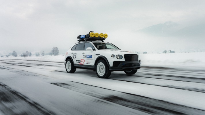 Bentley Bentayga X Concept 2026. Desktop wallpaper