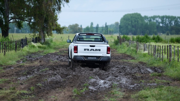 Ram Dakota Warlock 2027. Desktop wallpaper