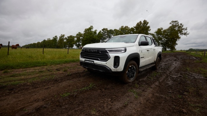 Ram Dakota Warlock 2027. Desktop wallpaper