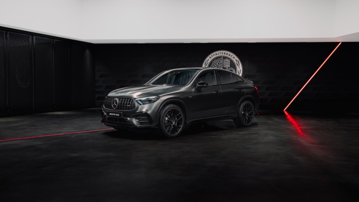 Mercedes-AMG GLC 53 4MATIC+ Coupé 2027. Desktop wallpaper