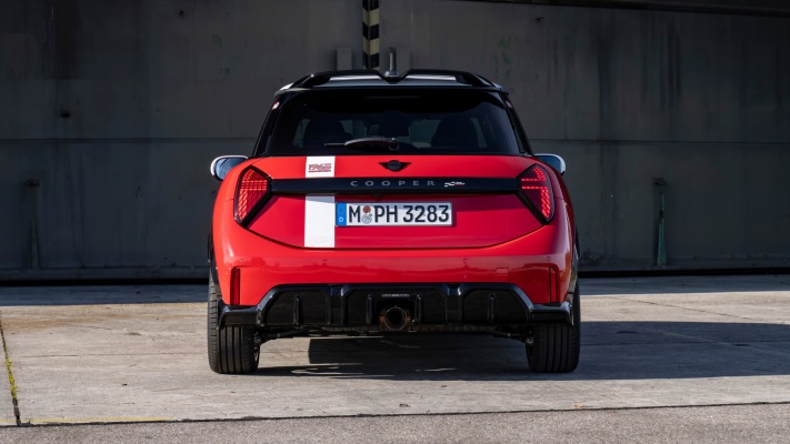 MINI 1965 Victory Edition 2026. Desktop wallpaper