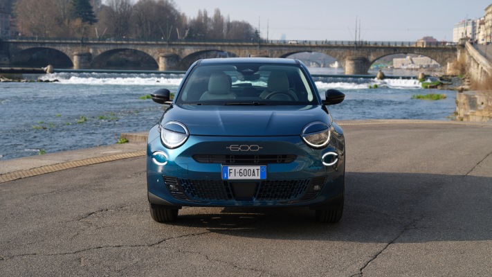 Fiat 600 Benzina 2026. Desktop wallpaper