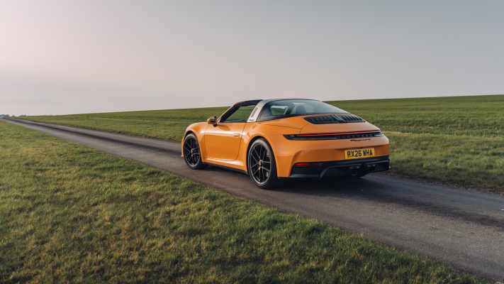 Porsche 911 Targa 4 GTS UK Version 2025. Desktop wallpaper