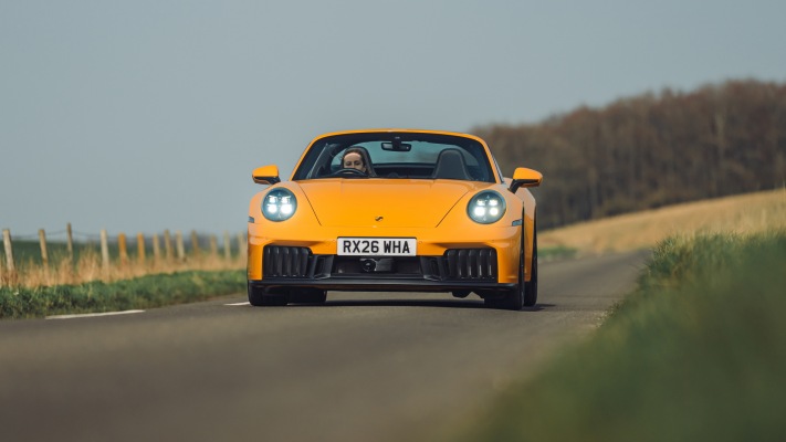 Porsche 911 Targa 4 GTS UK Version 2025. Desktop wallpaper