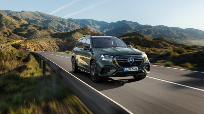 Mercedes-Benz GLS 2027. Desktop wallpaper