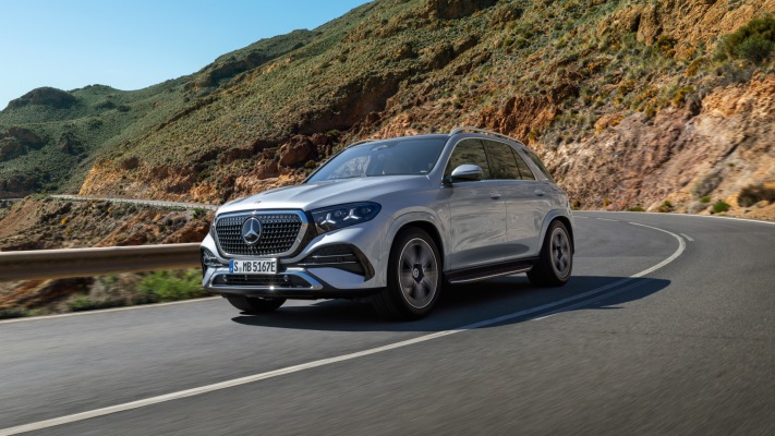 Mercedes-Benz GLE 2027. Desktop wallpaper