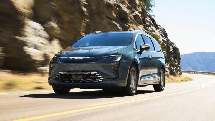Chrysler Pacifica Pinnacle 2027. Desktop wallpaper