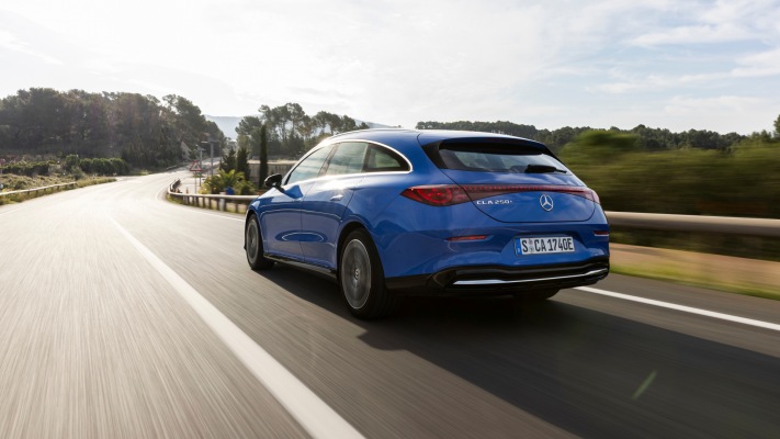 Mercedes-Benz CLA 250+ EQ Shooting Brake 2026. Desktop wallpaper