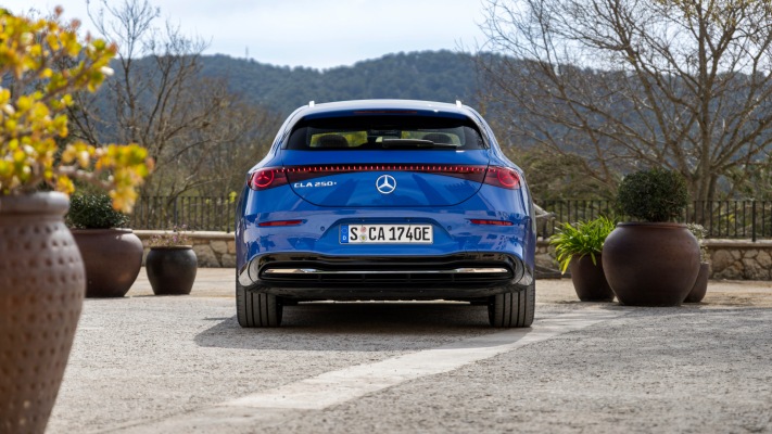 Mercedes-Benz CLA 250+ EQ Shooting Brake 2026. Desktop wallpaper