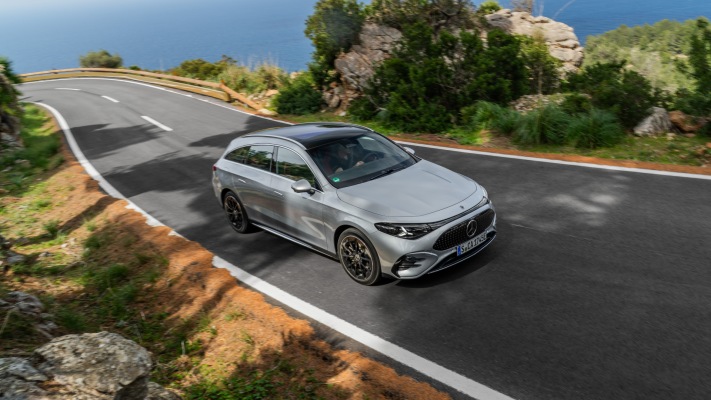 Mercedes-Benz CLA 350 4MATIC EQ Shooting Brake 2026. Desktop wallpaper