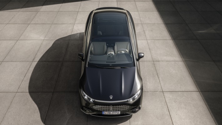 Mercedes-Benz EQS 2026. Desktop wallpaper