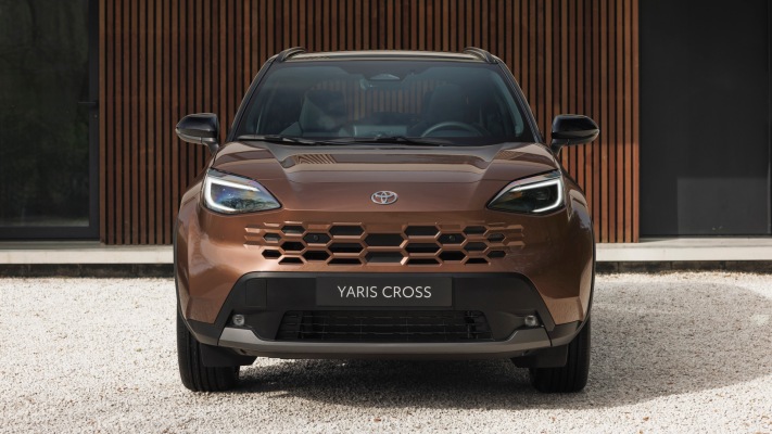 Toyota Yaris Cross 2027. Desktop wallpaper