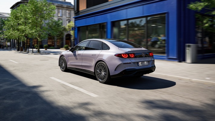 Mercedes-Benz C-Class EV 2027. Desktop wallpaper