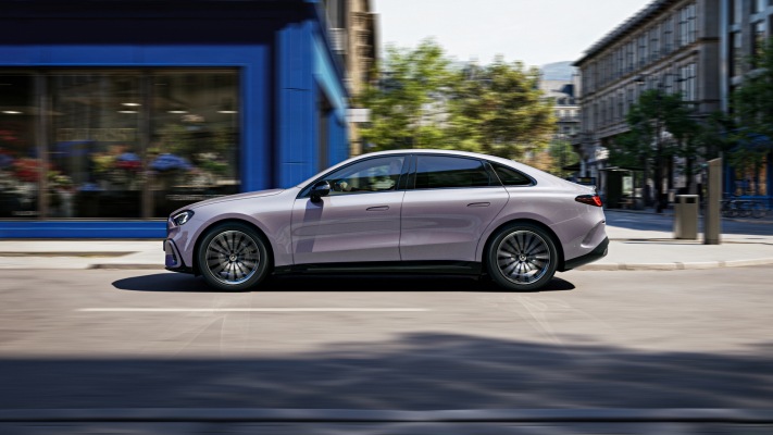 Mercedes-Benz C-Class EV 2027. Desktop wallpaper