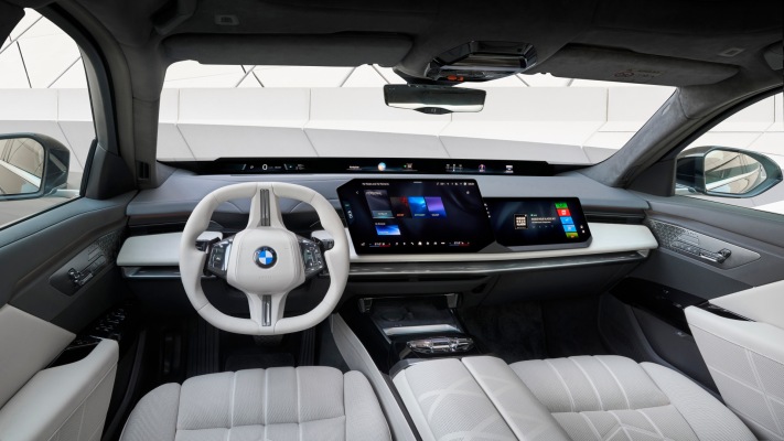 BMW 740 xDrive 2027. Desktop wallpaper