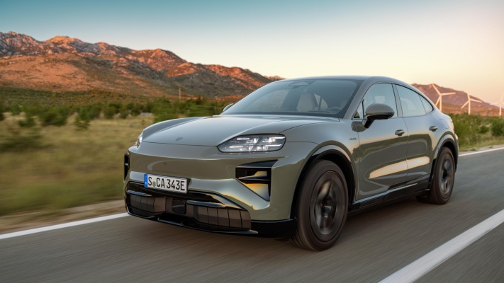 Porsche Cayenne Turbo Coupé Electric 2027. Desktop wallpaper