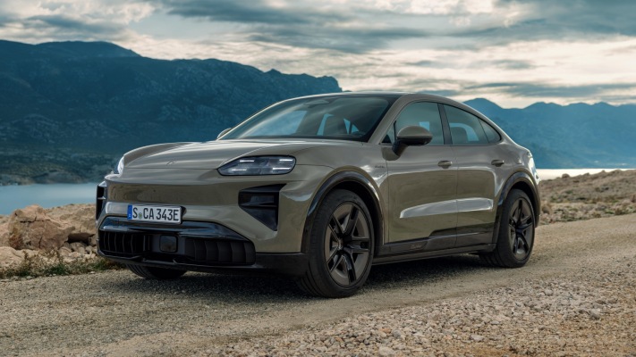 Porsche Cayenne Turbo Coupé Electric 2027. Desktop wallpaper