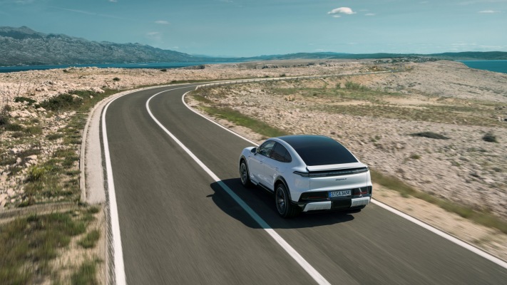 Porsche Cayenne S Coupé Electric 2027. Desktop wallpaper