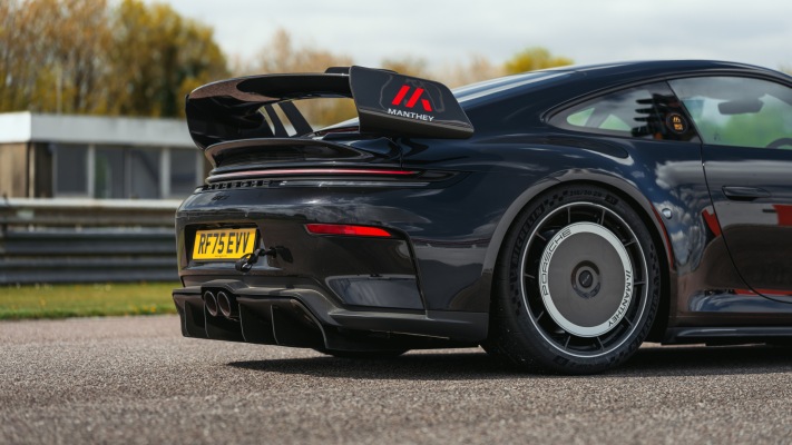 Porsche 911 GT3 Manthey Kit UK Version 2026. Desktop wallpaper