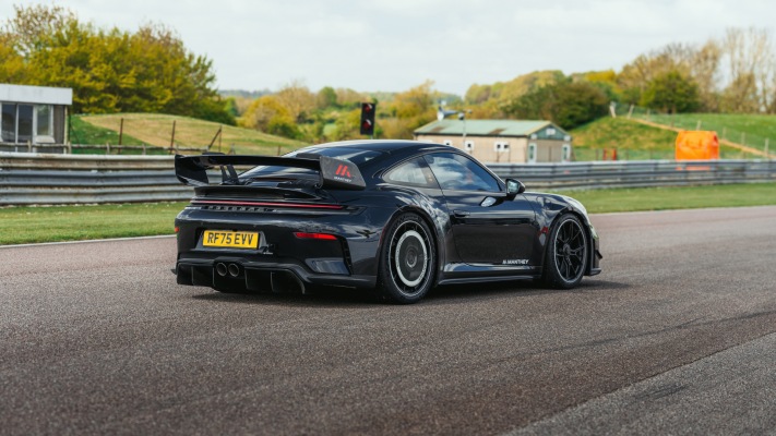 Porsche 911 GT3 Manthey Kit UK Version 2026. Desktop wallpaper