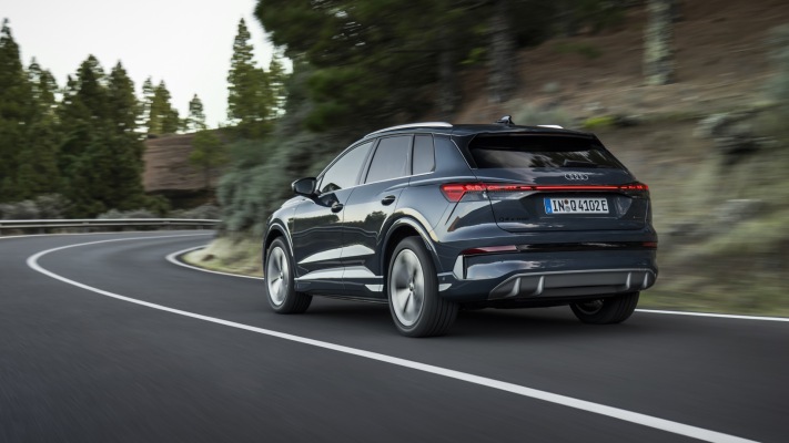 Audi Q4 e-tron 2027. Desktop wallpaper
