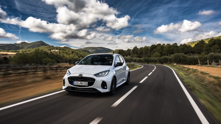Mazda 2 Hybrid 2027. Desktop wallpaper
