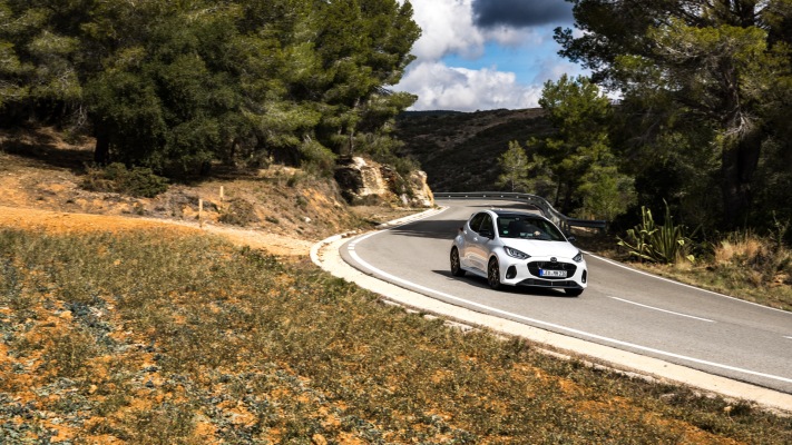 Mazda 2 Hybrid 2027. Desktop wallpaper