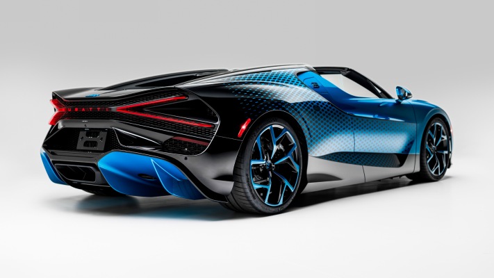 Bugatti W16 Mistral Fly Bug 2026. Desktop wallpaper