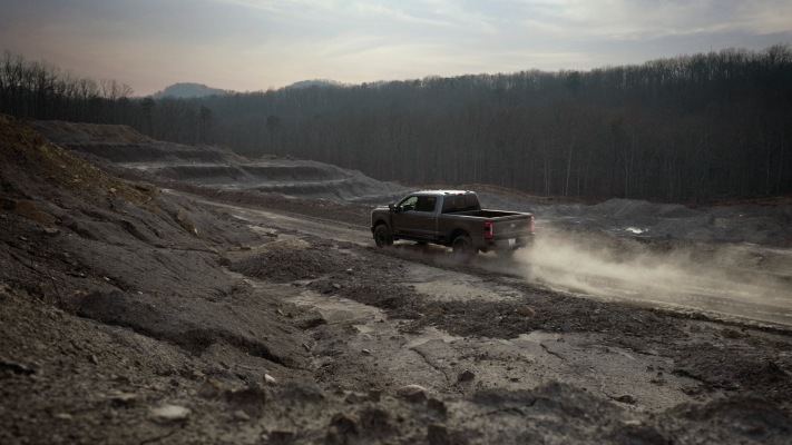 Ford F-350 Super Duty Carhartt 2027. Desktop wallpaper