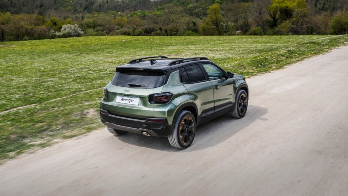 Jeep Avenger 4xe 85th Anniversary 2027. Desktop wallpaper