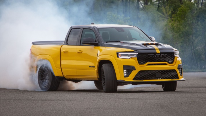 Ram 1500 Rumble Bee SRT 2027. Desktop wallpaper