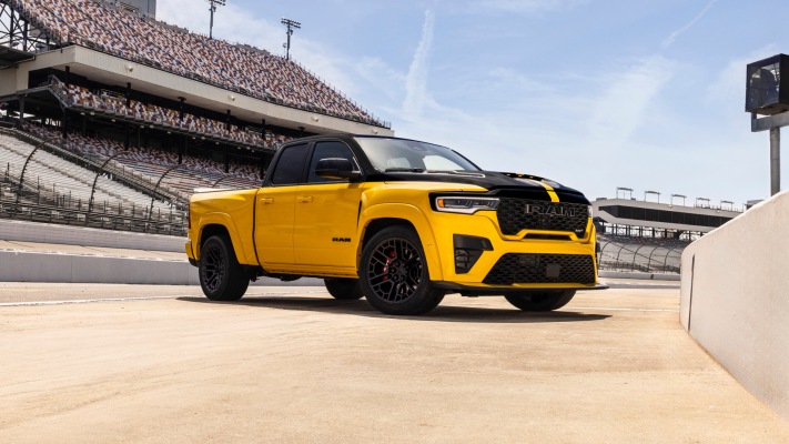 Ram 1500 Rumble Bee SRT 2027. Desktop wallpaper