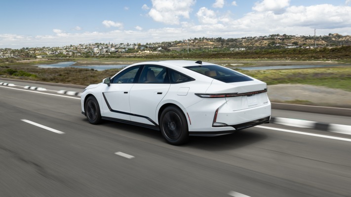 Lexus ES 350h Premium Plus USA Version 2026. Desktop wallpaper