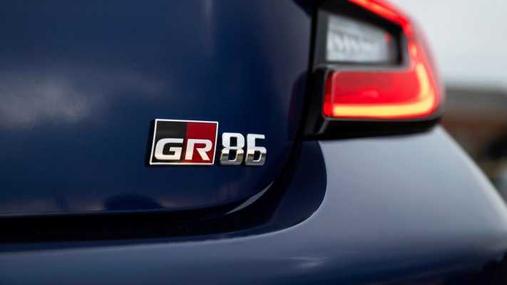Toyota GR 86 Premium 2027. Desktop wallpaper
