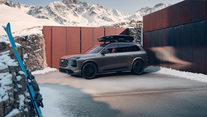 Audi SQ7 USA Version 2027. Desktop wallpaper