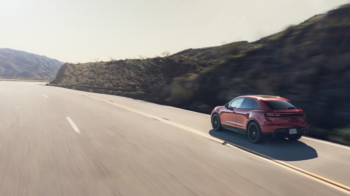 Porsche Macan GTS USA Version 2026. Desktop wallpaper
