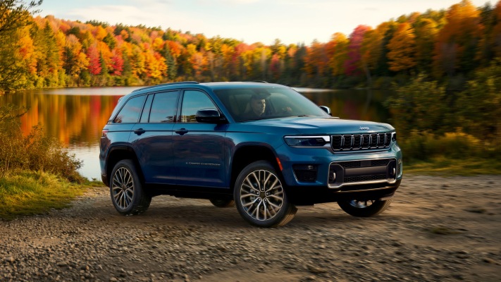 Jeep Grand Cherokee Overland 2027. Desktop wallpaper