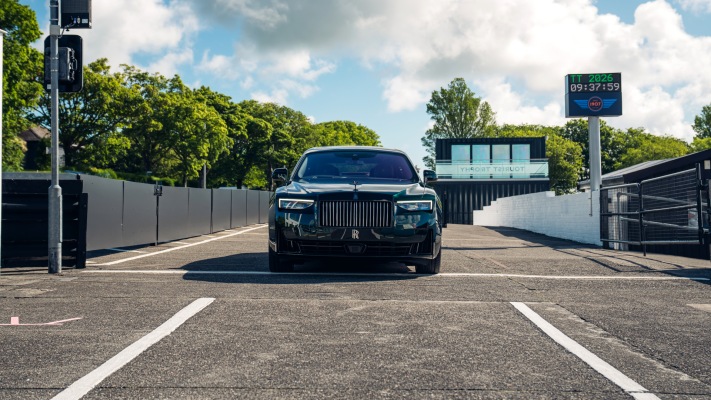 Rolls-Royce Ghost Black Badge Tourist Trophy 2027. Desktop wallpaper
