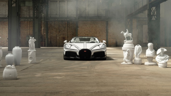 Bugatti W16 Mistral Blanc Éternel 2026. Desktop wallpaper