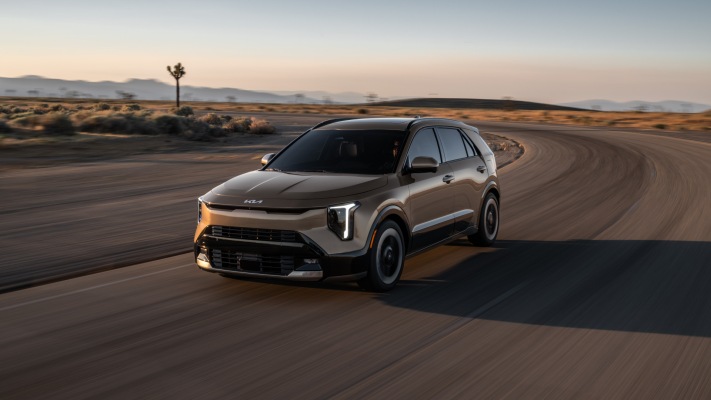 Kia Niro USA Version 2027. Desktop wallpaper
