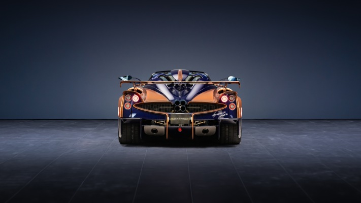 Pagani Huayra 70 Derecho 2026. Desktop wallpaper