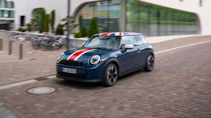 MINI Cooper Oxford Edition 2026. Desktop wallpaper