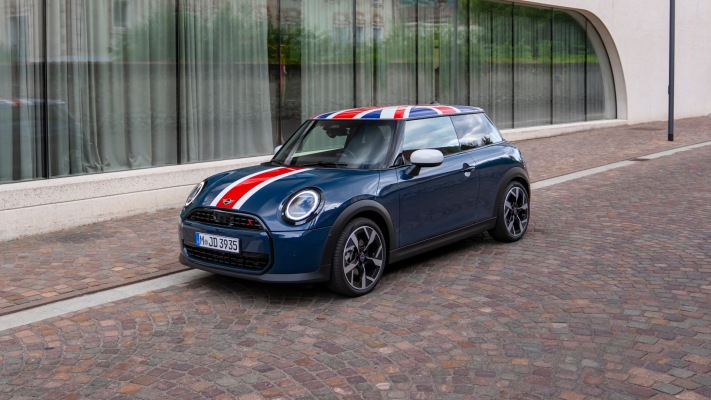 MINI Cooper Oxford Edition 2026. Desktop wallpaper